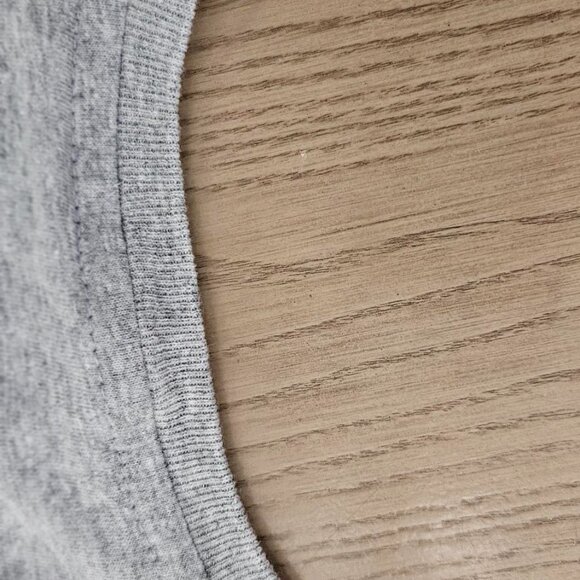 Disney Minnie Mouse Tee Shirt Heather Gray w/Minnie in Red Size M Cotton/Poly - Picture 4 of 11